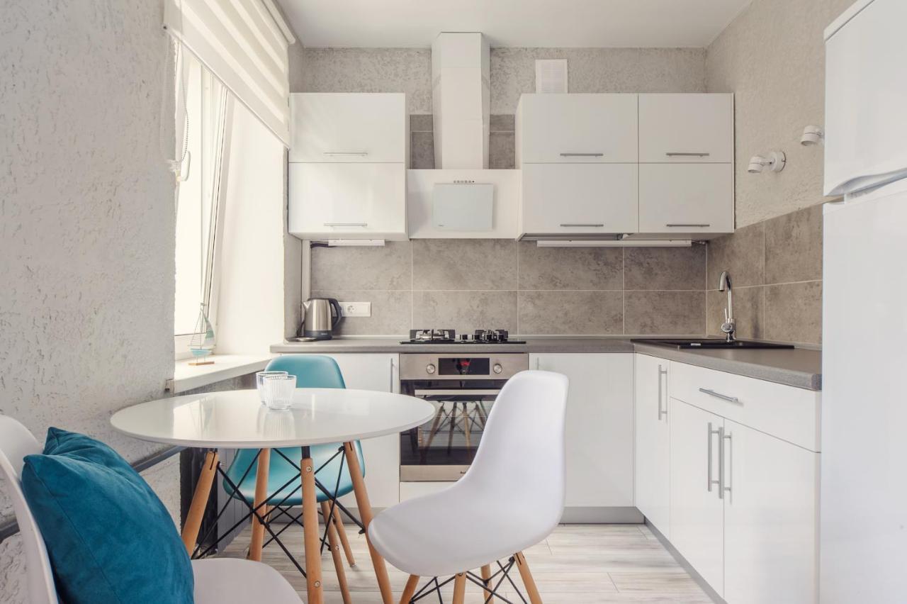 Apartments On Ploscha Yakuba Kolasa Minsk Ngoại thất bức ảnh